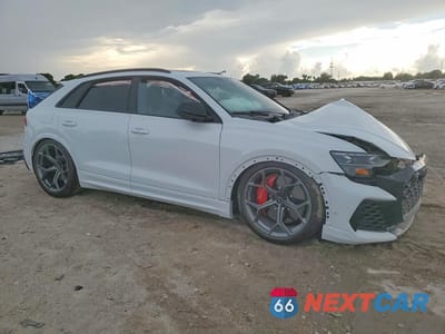 Czwarte zdjęcie samochodu z boku: 2026 AUDI RS Q8 VIN:WU1ARBF14TD002162 - miniatura