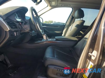 Zdjęcie 7 z 13 samochodu: 2015 BMW X5 XDRIVE35D VIN:5UXKS4C54F0N09145 - miniatura