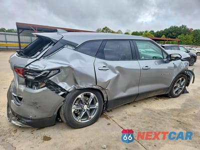 Trzecie zdjęcie samochodu z tyłu: 2025 CHEVROLET BLAZER 2LT VIN:3GNKBHR47SS206541 - miniatura