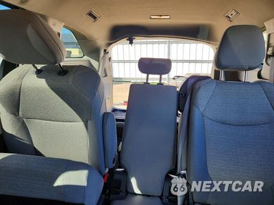 Zdjęcie 10 z 13 samochodu: 2022 TOYOTA SIENNA LE VIN:5TDBSKFC4NS044376 - miniatura