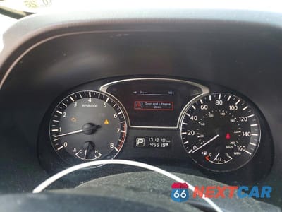 Zdjęcie 9 z 13 samochodu: 2013 NISSAN PATHFINDER S VIN:5N1AR2MN1DC600117 - miniatura