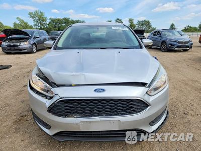 Piąte zdjęcie samochodu w środku: 2017 FORD FOCUS SE VIN:1FADP3F2XHL219183 - miniatura