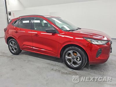 Czwarte zdjęcie samochodu z boku: 2024 FORD ESCAPE ST LINE VIN:1FMCU9MN5RUA23576 - miniatura