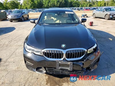 Piąte zdjęcie samochodu w środku: 2019 BMW 330XI VIN:3MW5R7J55K8B00647 - miniatura