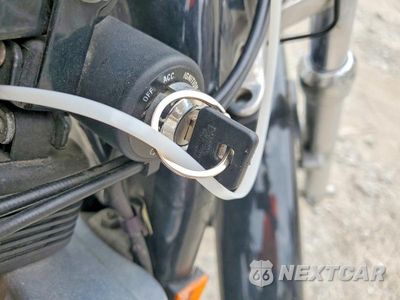 Zdjęcie 8 z 9 samochodu: 1998 HARLEY-DAVIDSON XL883 C VIN:1HD4CJM27WK118441 - miniatura