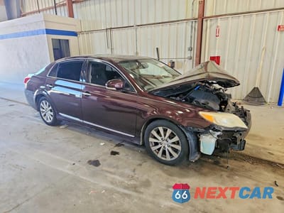 Czwarte zdjęcie samochodu z boku: 2012 TOYOTA AVALON LIMITED VIN:4T1BK3DB6CU473362 - miniatura