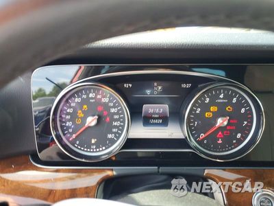 Zdjęcie 9 z 13 samochodu: 2018 MERCEDES-BENZ E 300 VIN:WDDZF4JB1JA487515 - miniatura