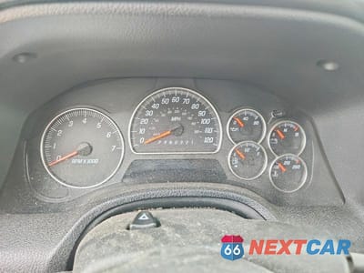 Zdjęcie 9 z 13 samochodu: 2007 GMC ENVOY VIN:1GKDT13S172191359 - miniatura