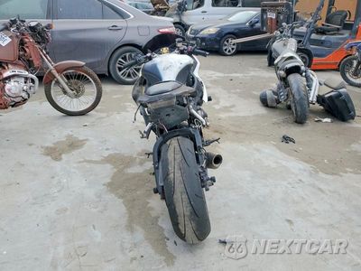 Zdjęcie 6 z 8 samochodu: 2011 KAWASAKI ZX1000 J VIN:JKAZXCJ16BA004525 - miniatura