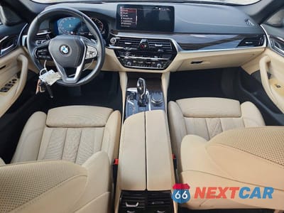 Zdjęcie 8 z 13 samochodu: 2021 BMW 530 XI VIN:WBA13BJ02MWW95684 - miniatura