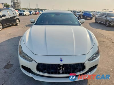 Piąte zdjęcie samochodu w środku: 2014 MASERATI GHIBLI S VIN:ZAM57RTA7E1105755 - miniatura