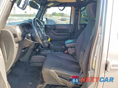 Zdjęcie 7 z 12 samochodu: 2014 JEEP WRANGLER UNLIMITED SPORT VIN:1C4HJWDG1EL237368 - miniatura