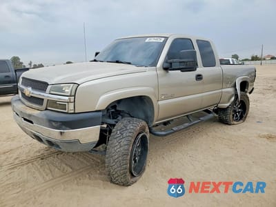2003 CHEVROLET SILVERADO C2500 HEAVY DUTY 1GCHC29173E108964 - główne zdjęcie licytacji z USA - miniatura