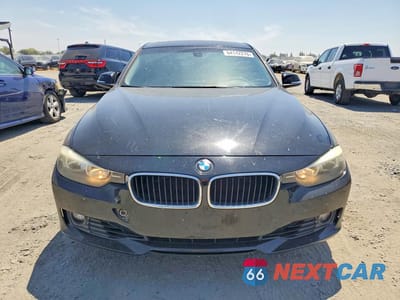 Piąte zdjęcie samochodu w środku: 2013 BMW 328 I SULEV VIN:WBA3C1G51DNR45623 - miniatura
