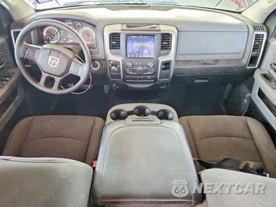 Zdjęcie 8 z 12 samochodu: 2019 RAM 1500 CLASSIC SLT VIN:1C6RR6GT5KS697437 - miniatura