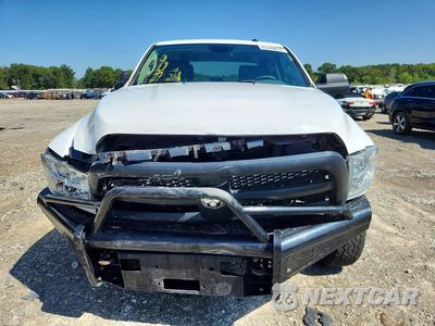 Piąte zdjęcie samochodu w środku: 2018 RAM 2500 ST VIN:3C6UR5CJXJG416747 - miniatura