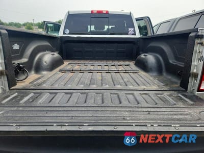 Zdjęcie 10 z 13 samochodu: 2012 DODGE RAM 3500 LARAMIE VIN:3C63DRML3CG342334 - miniatura