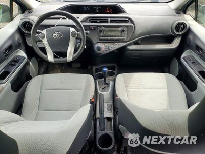 Zdjęcie 8 z 13 samochodu: 2014 TOYOTA PRIUS C ONE VIN:JTDKDTB39E1072967 - miniatura
