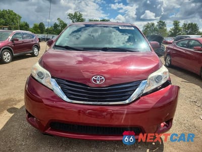 Piąte zdjęcie samochodu w środku: 2014 TOYOTA SIENNA LE VIN:5TDKK3DC9ES516807 - miniatura