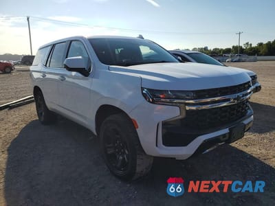 Czwarte zdjęcie samochodu z boku: 2023 CHEVROLET TAHOE K1500 VIN:1GNSKLED8PR399737 - miniatura