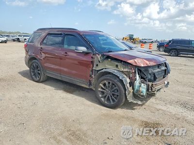 Czwarte zdjęcie samochodu z boku: 2018 FORD EXPLORER XLT VIN:1FM5K8DH2JGA75138 - miniatura