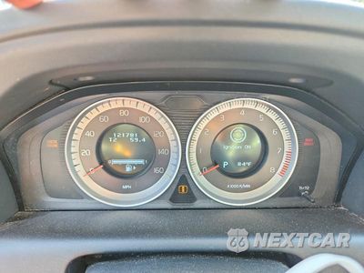 Zdjęcie 9 z 13 samochodu: 2013 VOLVO XC60 T6 VIN:YV4902DZ8D2441281 - miniatura