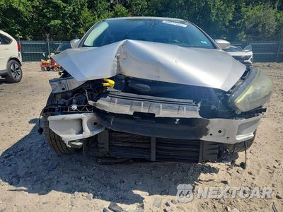 Piąte zdjęcie samochodu w środku: 2016 FORD FOCUS SE VIN:1FADP3F25GL362752 - miniatura
