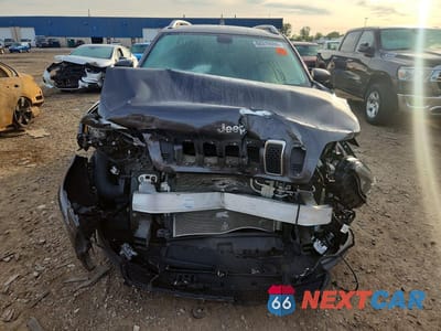 Piąte zdjęcie samochodu w środku: 2019 JEEP CHEROKEE LIMITED VIN:1C4PJMDX2KD134899 - miniatura