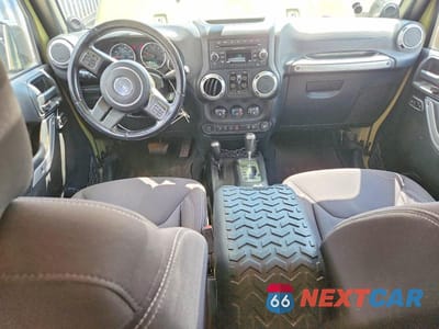 Zdjęcie 8 z 12 samochodu: 2013 JEEP WRANGLER UNLIMITED RUBICON VIN:1C4HJWFG5DL561032 - miniatura