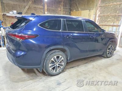 Trzecie zdjęcie samochodu z tyłu: 2024 TOYOTA HIGHLANDER XLE VIN:5TDKDRBH9RS530885 - miniatura