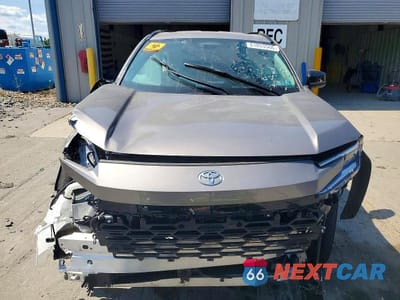 Piąte zdjęcie samochodu w środku: 2026 TOYOTA RAV4 XLE PREMIUM VIN:2T36CRAV0TC002221 - miniatura