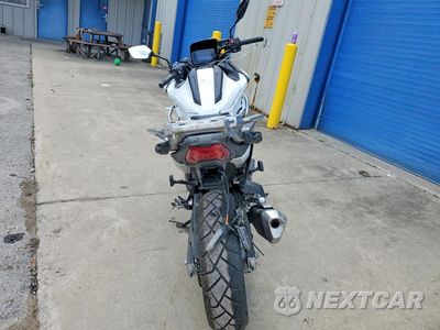 Czwarte zdjęcie samochodu z boku: 2025 HONDA NC750 XD VIN:JH2RH2312SK000063 - miniatura
