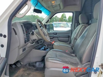 Zdjęcie 7 z 13 samochodu: 2015 NISSAN NV 3500 HD S VIN:1N6AF0LX2FN803591 - miniatura