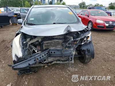 Piąte zdjęcie samochodu w środku: 2014 NISSAN VERSA NOTE SV VIN:3N1CE2CP6EL404677 - miniatura