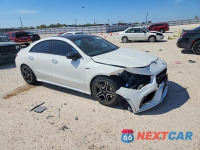 Czwarte zdjęcie samochodu z boku: 2022 MERCEDES-BENZ CLA AMG 35 4MATIC VIN:W1K5J5BB4NN309694 - miniatura