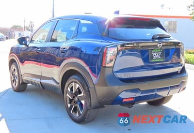 Czwarte zdjęcie samochodu z boku: 2025 NISSAN KICKS SV VIN:3N8AP6CB2SL406162 - miniatura