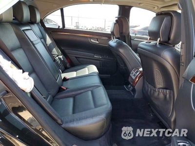 Zdjęcie 10 z 12 samochodu: 2010 MERCEDES-BENZ S 550 VIN:WDDNG7BBXAA346888 - miniatura