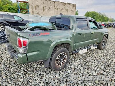 Trzecie zdjęcie samochodu z tyłu: 2022 TOYOTA TACOMA TRD SPORT VIN:3TMCZ5ANXNM487500 - miniatura