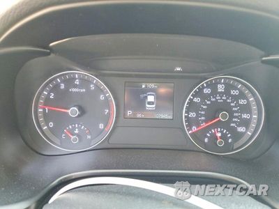 Zdjęcie 9 z 12 samochodu: 2019 KIA FORTE LXS VIN:3KPF24AD7KE081134 - miniatura