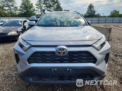 Piąte zdjęcie samochodu w środku: 2025 TOYOTA RAV4 XLE VIN:2T3P1RFV1SW511055 - miniatura