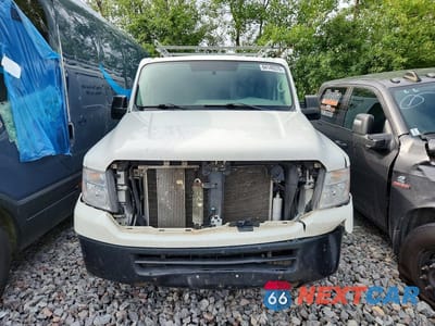 Piąte zdjęcie samochodu w środku: 2018 NISSAN NV 2500 HD S VIN:1N6BF0KY7JN808048 - miniatura