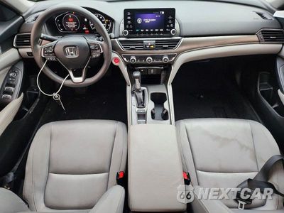 Zdjęcie 8 z 12 samochodu: 2019 HONDA ACCORD LX VIN:1HGCV1F19KA131835 - miniatura