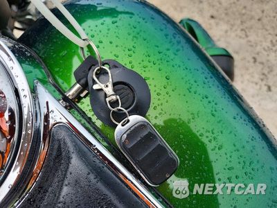 Zdjęcie 8 z 10 samochodu: 2006 HARLEY-DAVIDSON FLHTCUI VIN:1HD1FCW176Y671758 - miniatura
