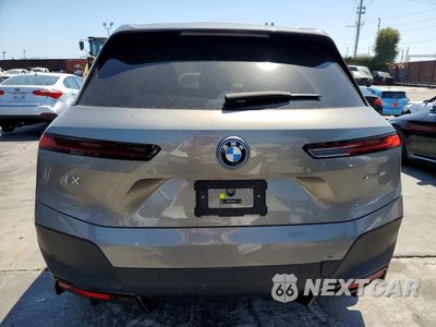 Zdjęcie 6 z 12 samochodu: 2024 BMW IX XDRIVE50 VIN:WB523CF01RCP42861 - miniatura