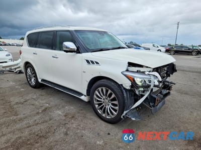 Czwarte zdjęcie samochodu z boku: 2017 INFINITI QX80 BASE VIN:JN8AZ2NF6H9640034 - miniatura