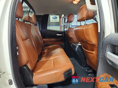 Zdjęcie 10 z 12 samochodu: 2010 TOYOTA TUNDRA DOUBLE CAB LIMITED VIN:5TFBY5F19AX157694 - miniatura