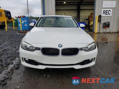 Piąte zdjęcie samochodu w środku: 2013 BMW 328 XI SULEV VIN:WBA3B5C50DF592396 - miniatura