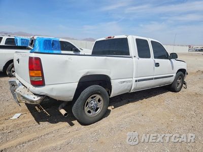 Trzecie zdjęcie samochodu z tyłu: 2001 GMC NEW SIERRA C1500 VIN:2GTEC19V911191070 - miniatura