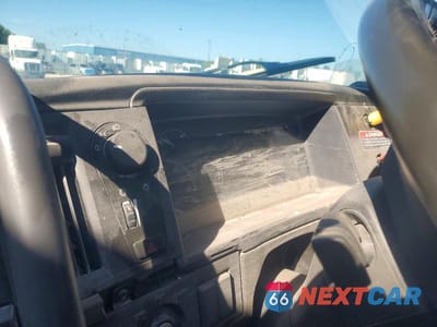 Zdjęcie 9 z 12 samochodu: 2022 VOLVO VHD VIN:4V5KC9EJ2NN287843 - miniatura