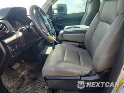 Zdjęcie 7 z 12 samochodu: 2015 TOYOTA TUNDRA SR VIN:5TFCW5F10FX018118 - miniatura